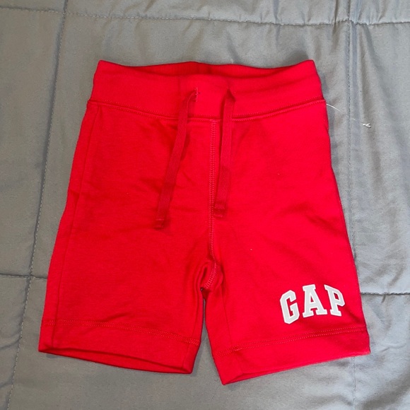 Toddler Boy GAP Logo Fleece Shorts Size 4T New - Picture 2 of 8